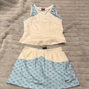 Nike White and Light Blue Plaid Tennis Set